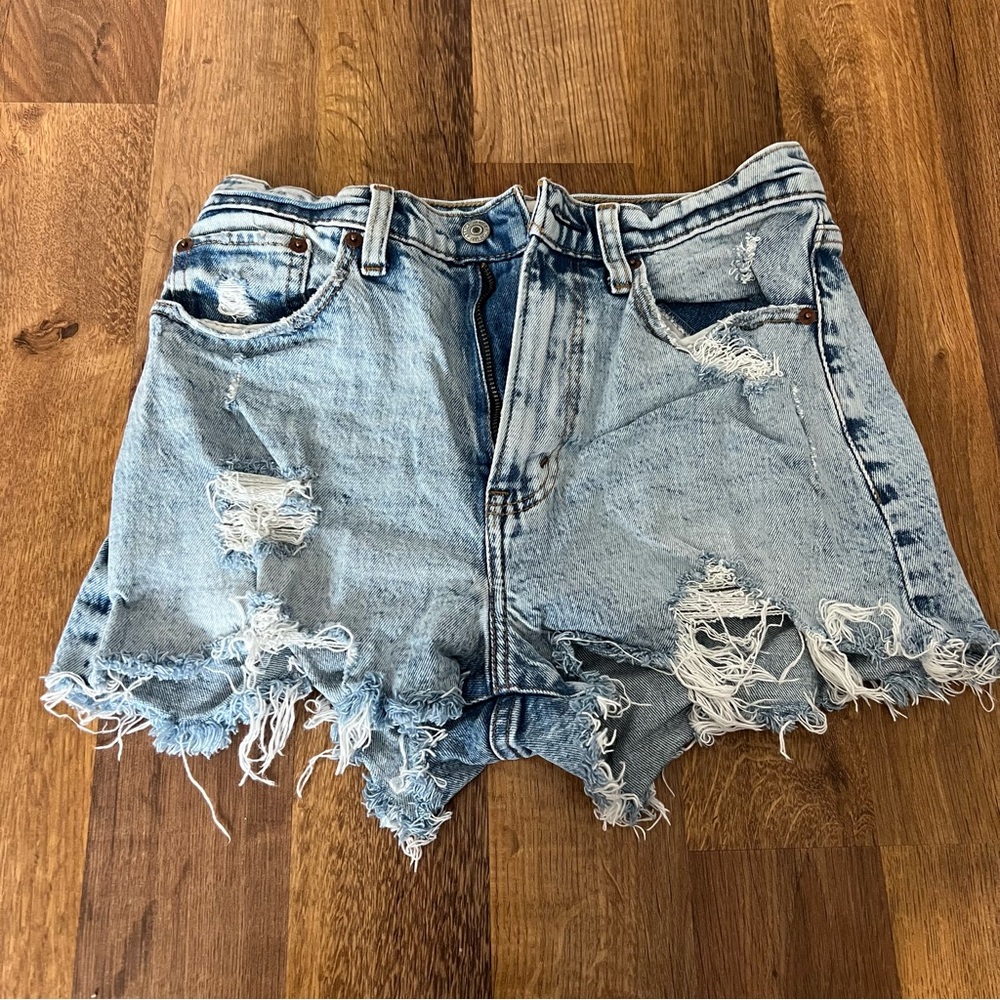 Abercrombie Curve Love High Rise Mom Short